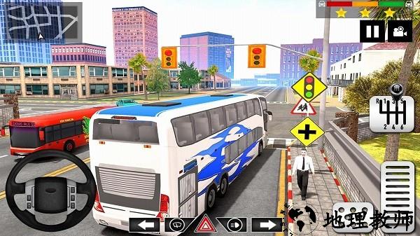 模拟驾驶员手游 v300.1.0.3018 安卓版 3